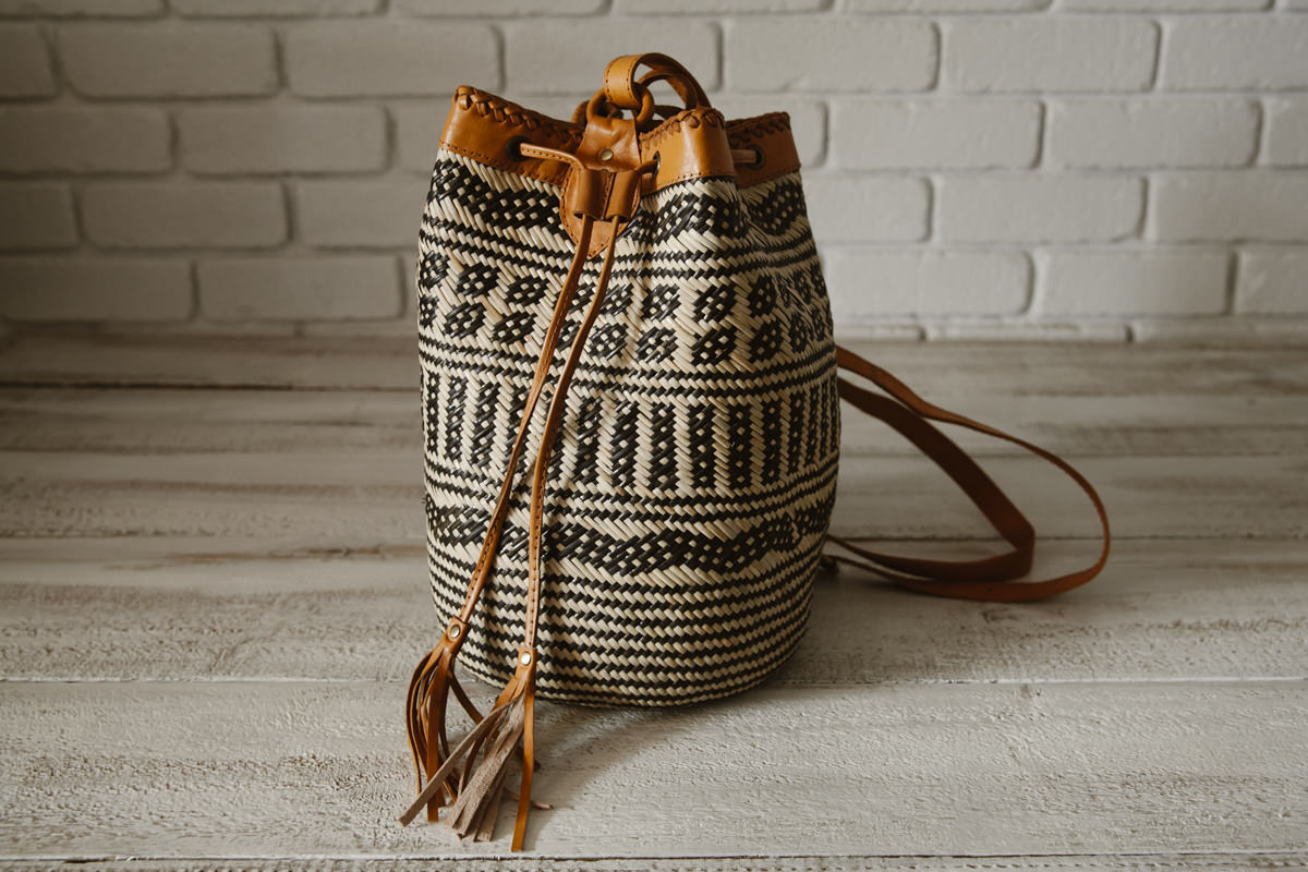 Tan hot sale bucket bag